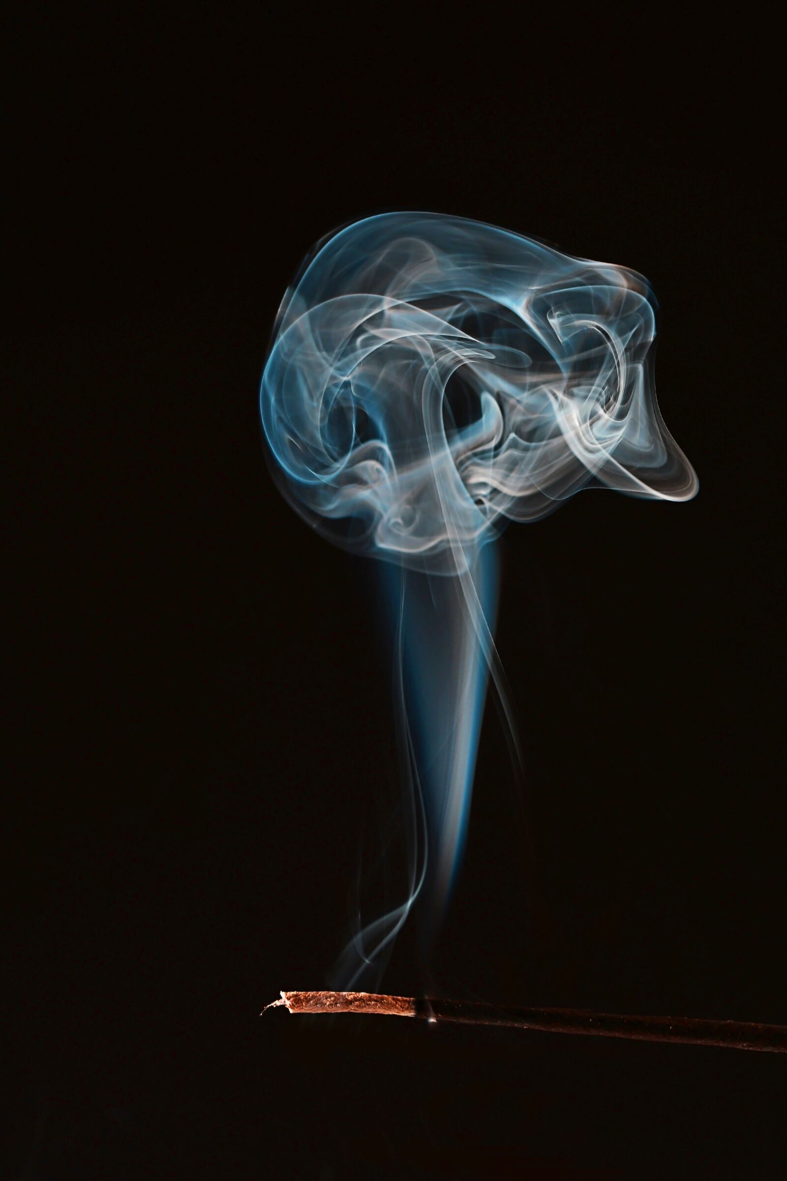 Nikon D500 sample photo. Smoke, fire, color photography