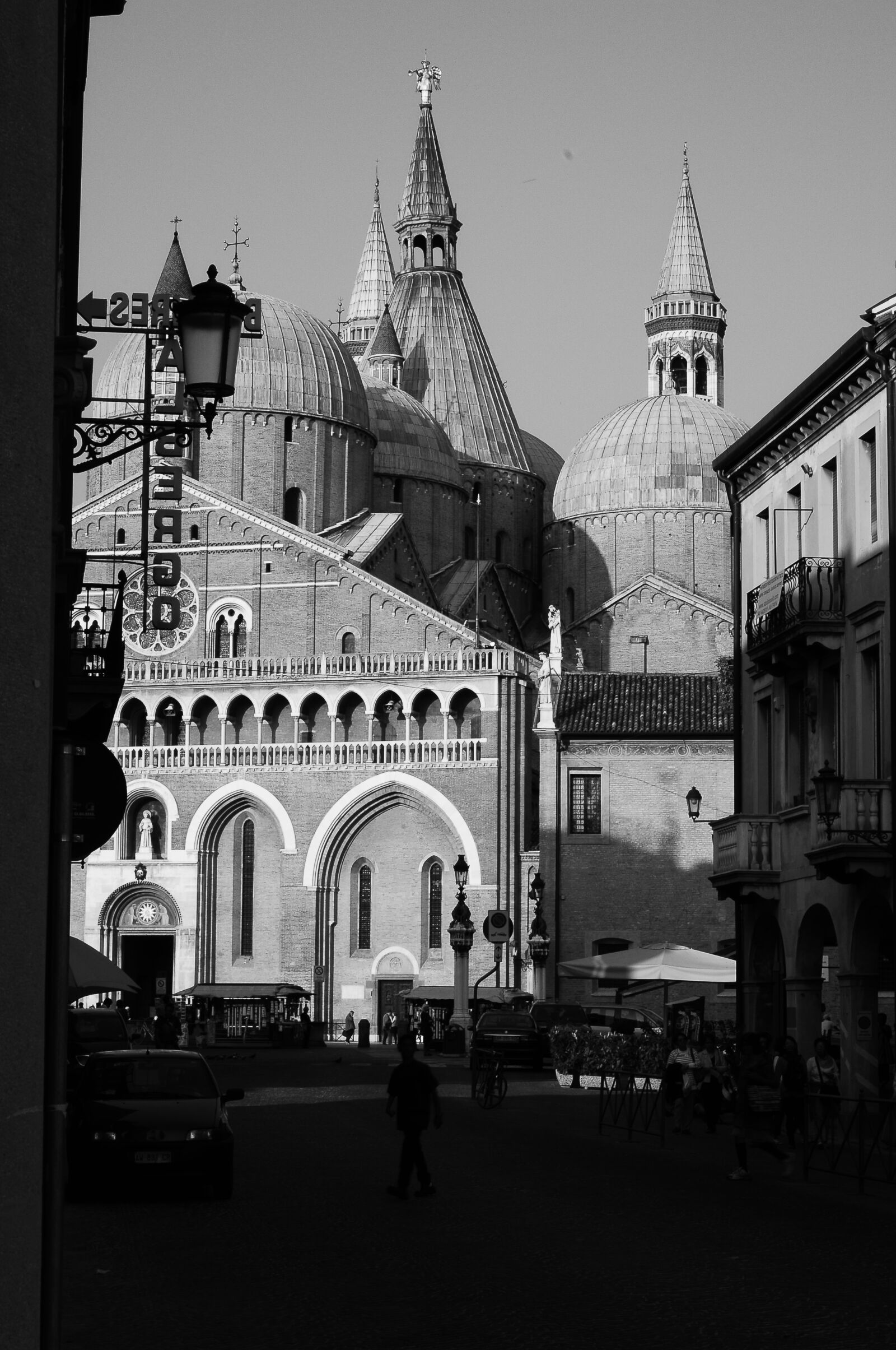Nikon D90 sample photo. Padova, church, facade photography