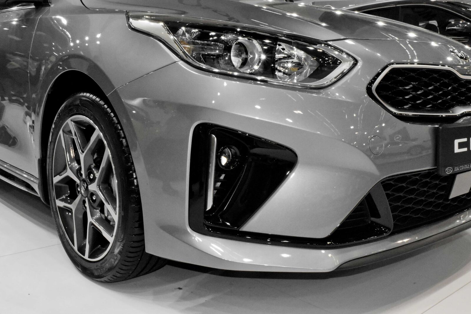 Nikon D5500 sample photo. Expensive, grey, headlight, reflection photography