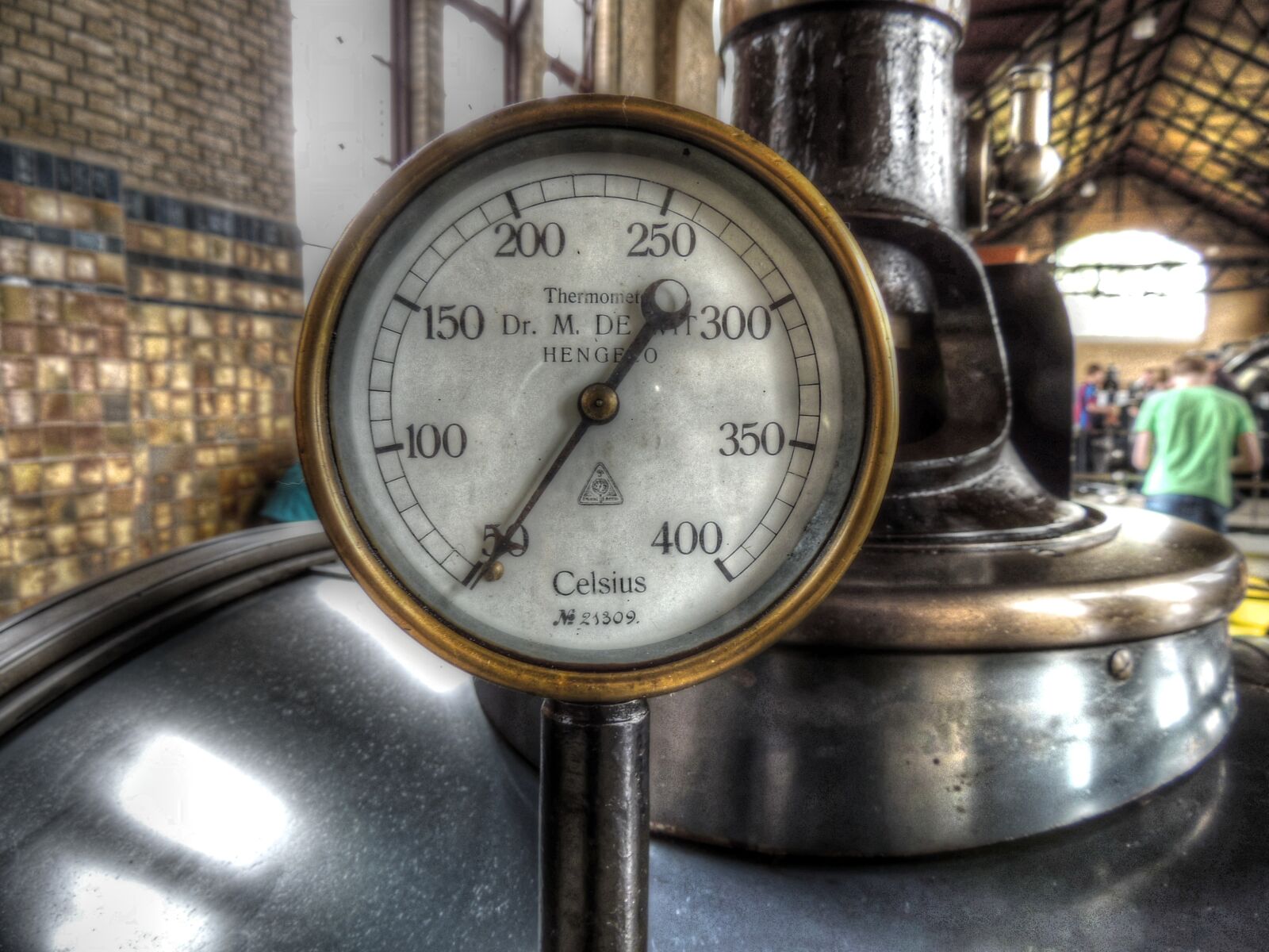 Nikon Coolpix P510 sample photo. Thermometer, gauge, steam boiler photography