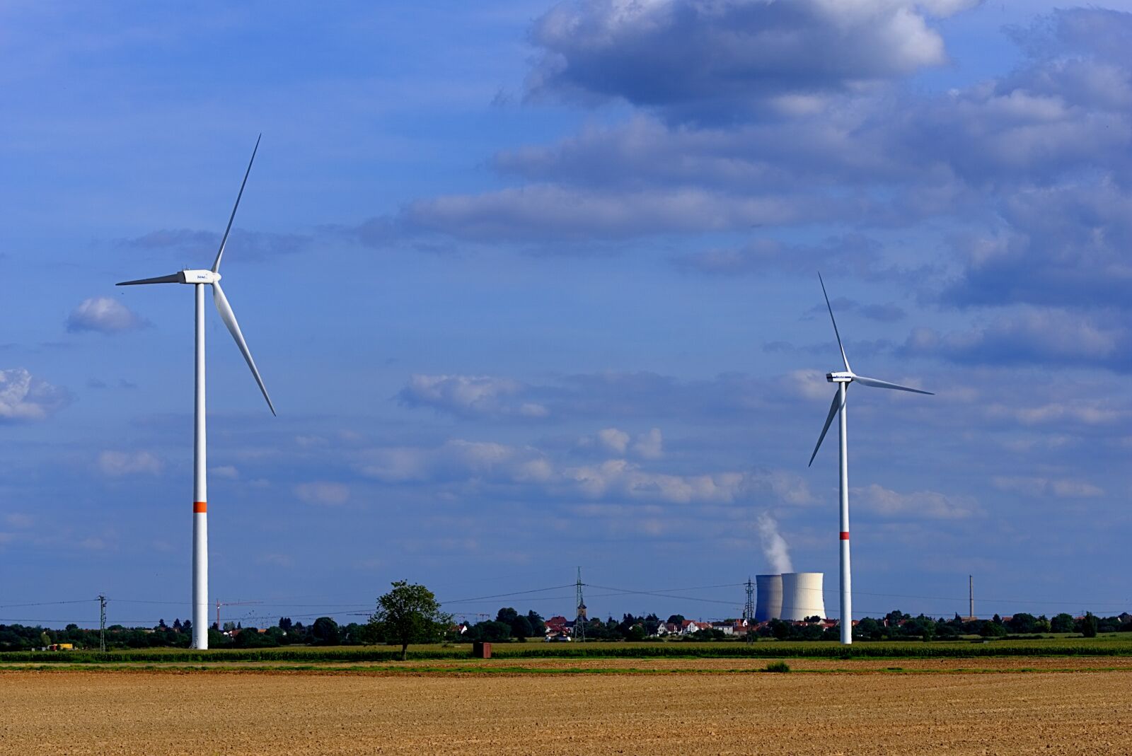 Sony E 55-210mm F4.5-6.3 OSS sample photo. Pinwheel, nuclear power plant photography