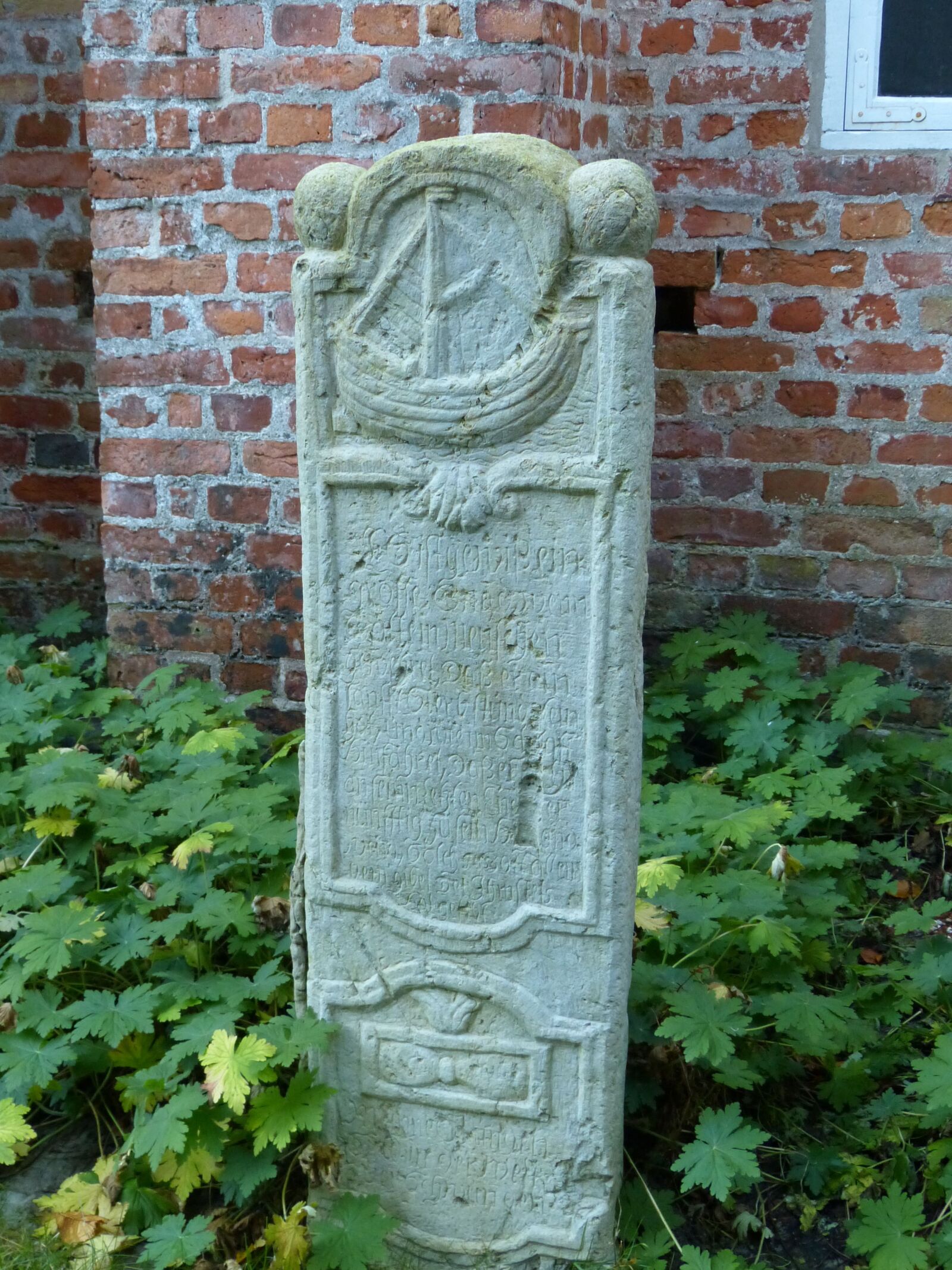 Panasonic Lumix DMC-FZ150 sample photo. Ahrenshoop, zingst, cemetery photography