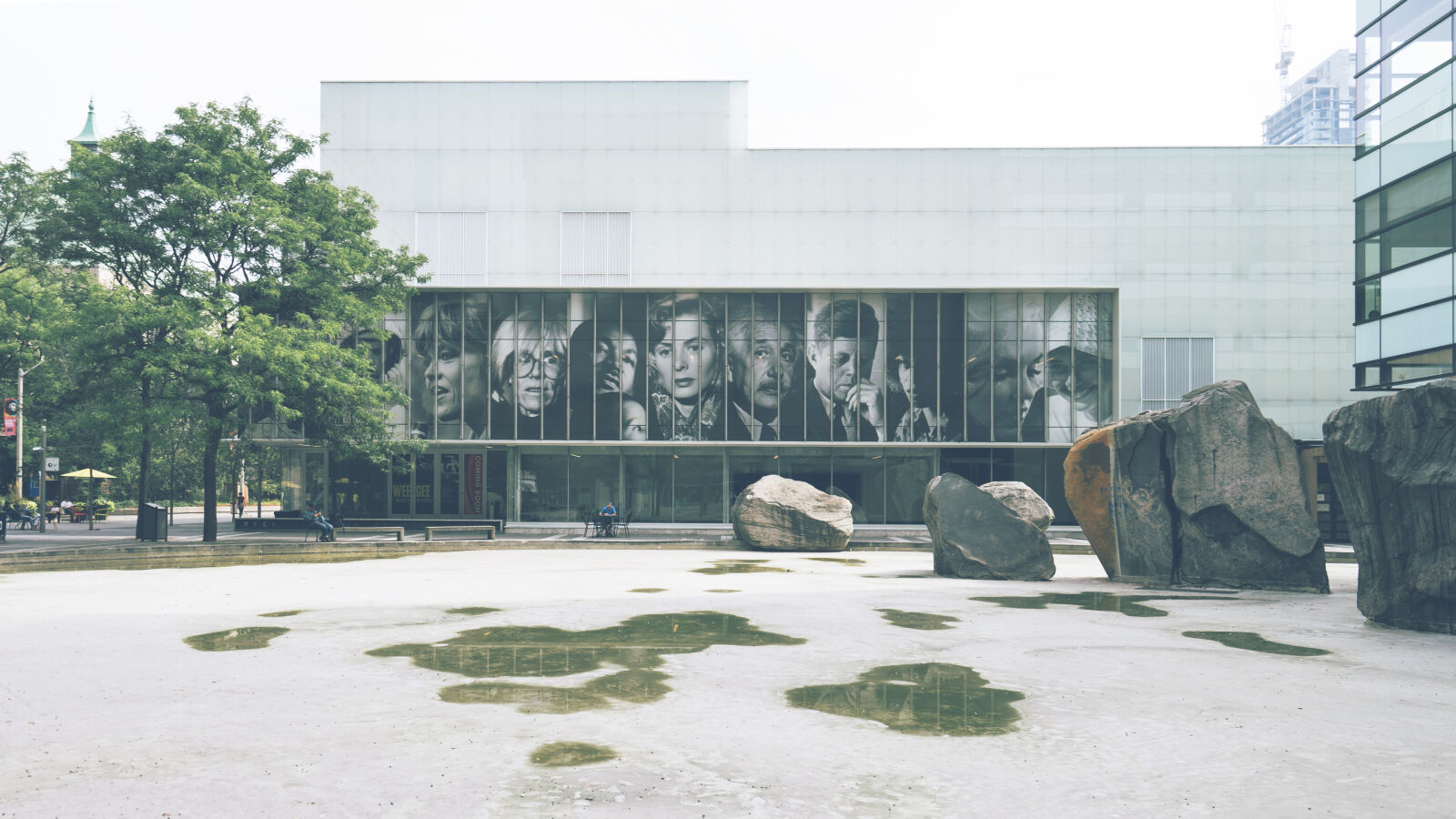 Sony a7 II + Sony Vario-Tessar T* FE 16-35mm F4 ZA OSS sample photo. White, building, under, white photography