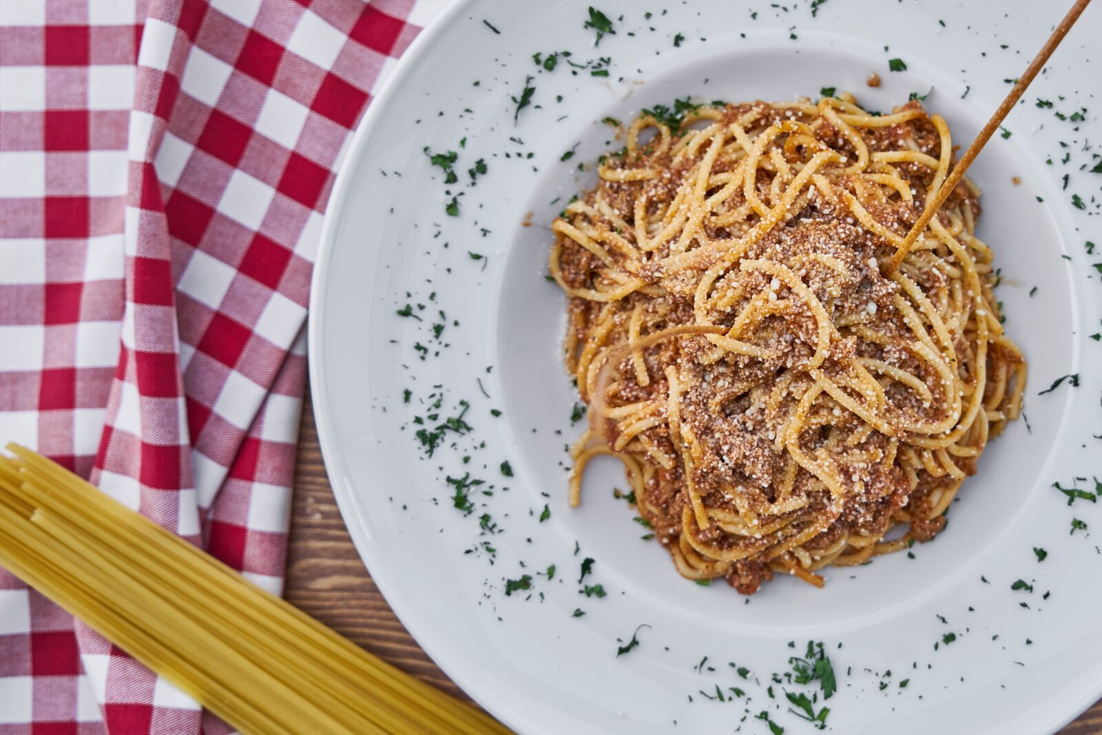Sony a7R II sample photo. Pasta, dough, hot photography
