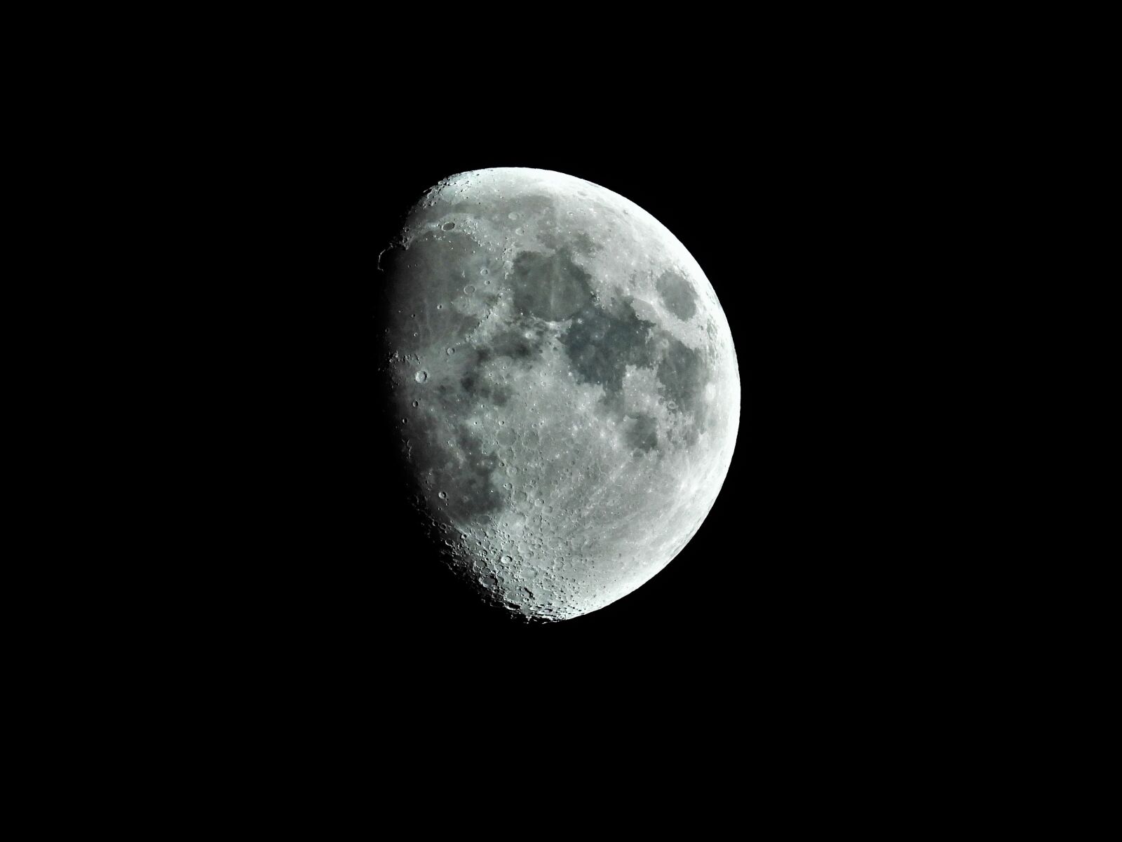Nikon Coolpix P1000 sample photo. Moon, lunar, astronomy photography