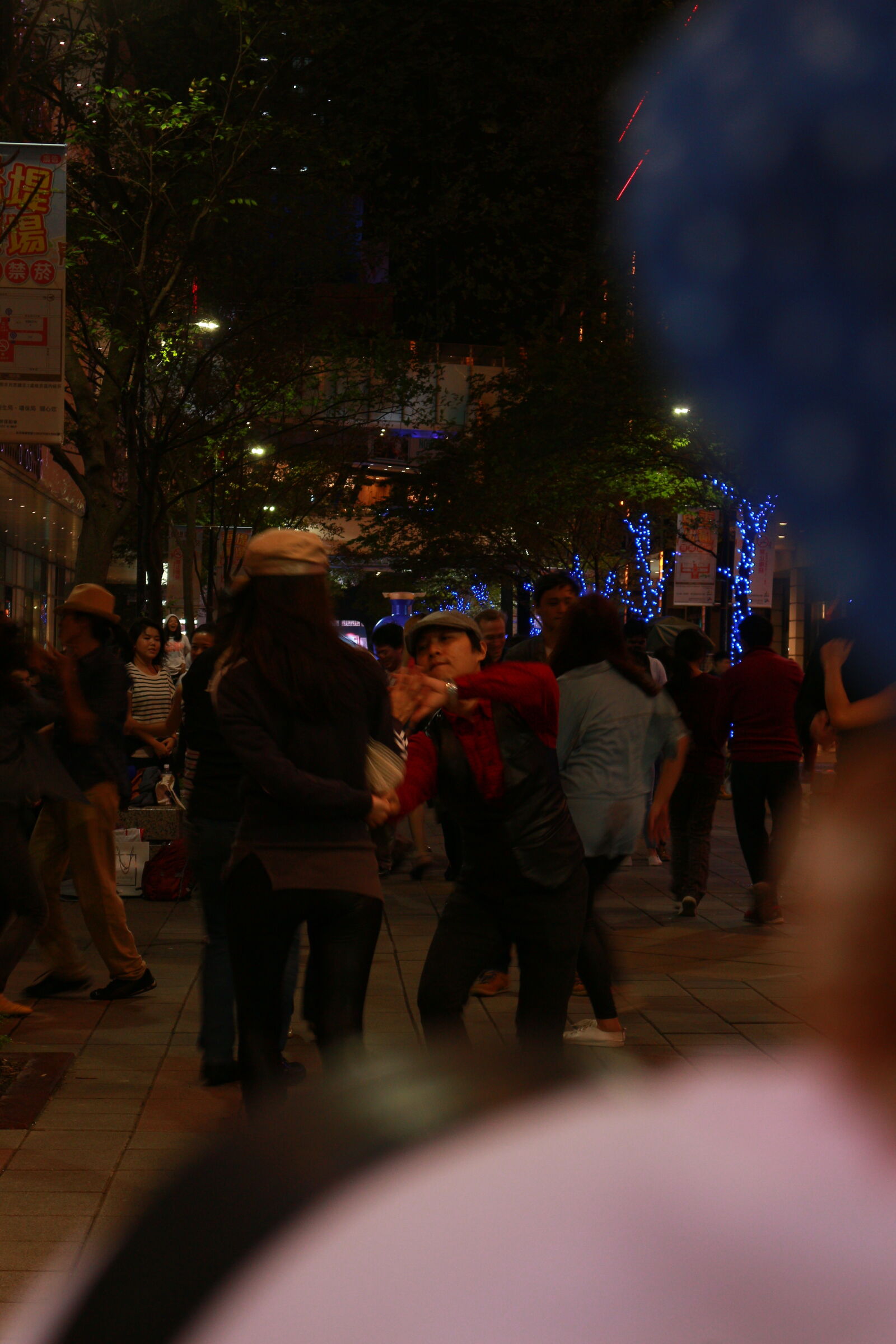 Canon EOS M sample photo. Crowd, people, road, street photography