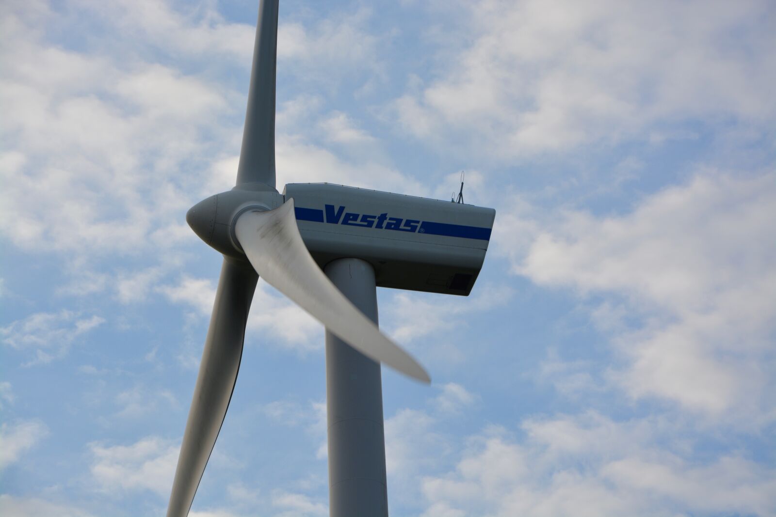 Nikon D5200 sample photo. Wind turbine, electric energy photography