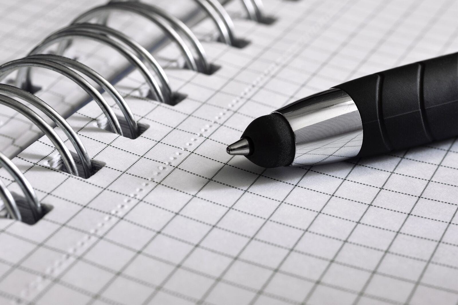 Nikon D7200 sample photo. Pen, diamonds, paper photography