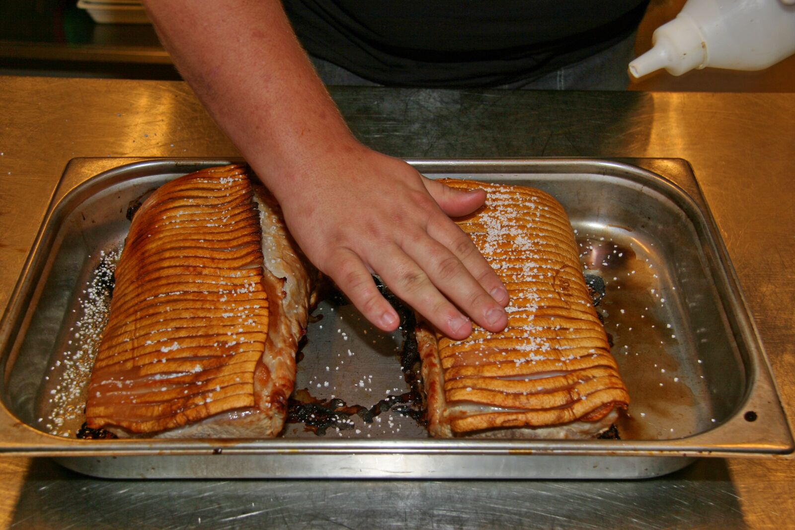 Canon EOS 20D sample photo. Pork roast, pork loin photography