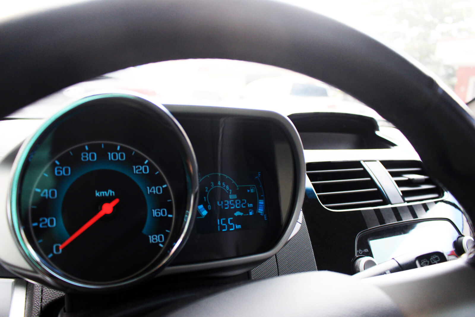 Canon EOS 700D (EOS Rebel T5i / EOS Kiss X7i) sample photo. Car, controls, gas, tank photography