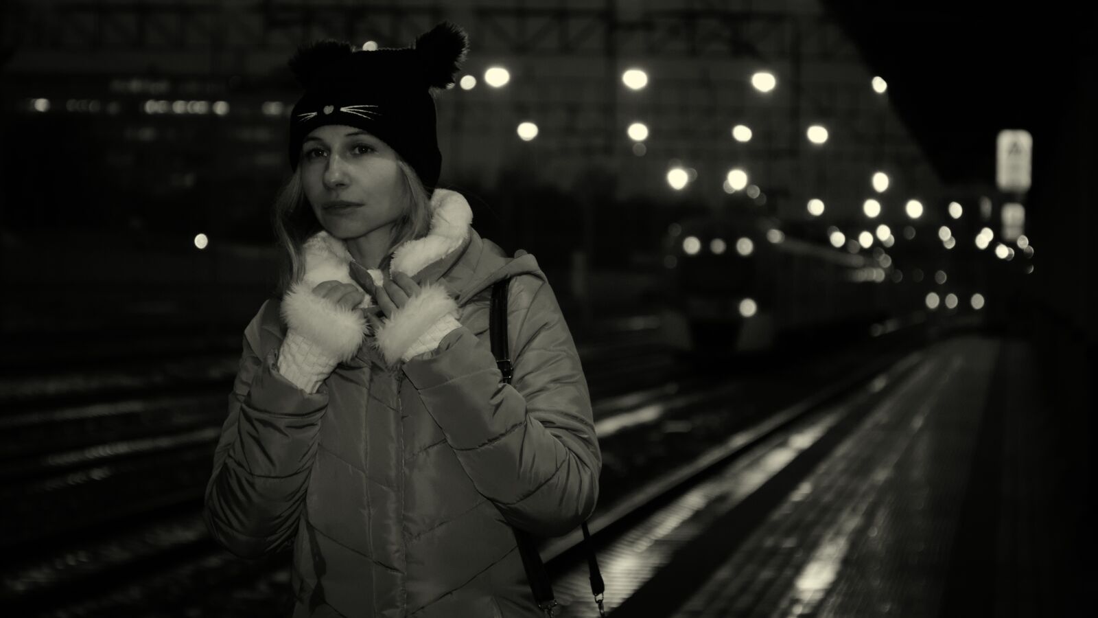 Nikon D7000 sample photo. Peron, railways, rails photography