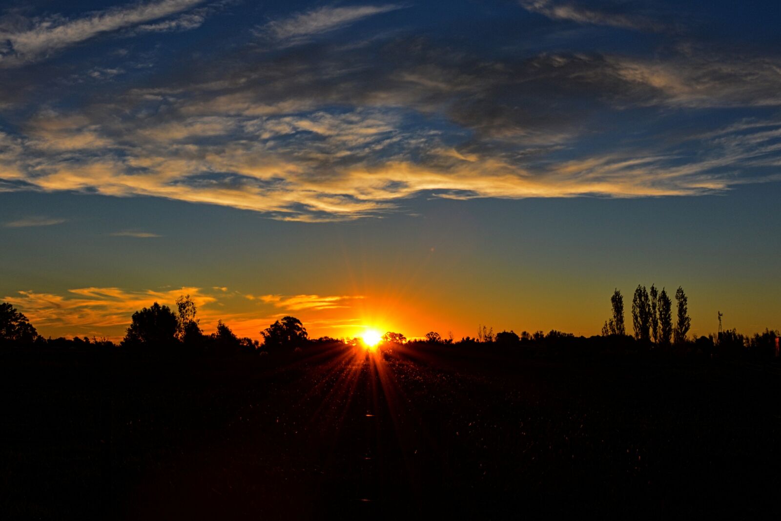Nikon D5200 sample photo. Sunset, landscape, sun photography
