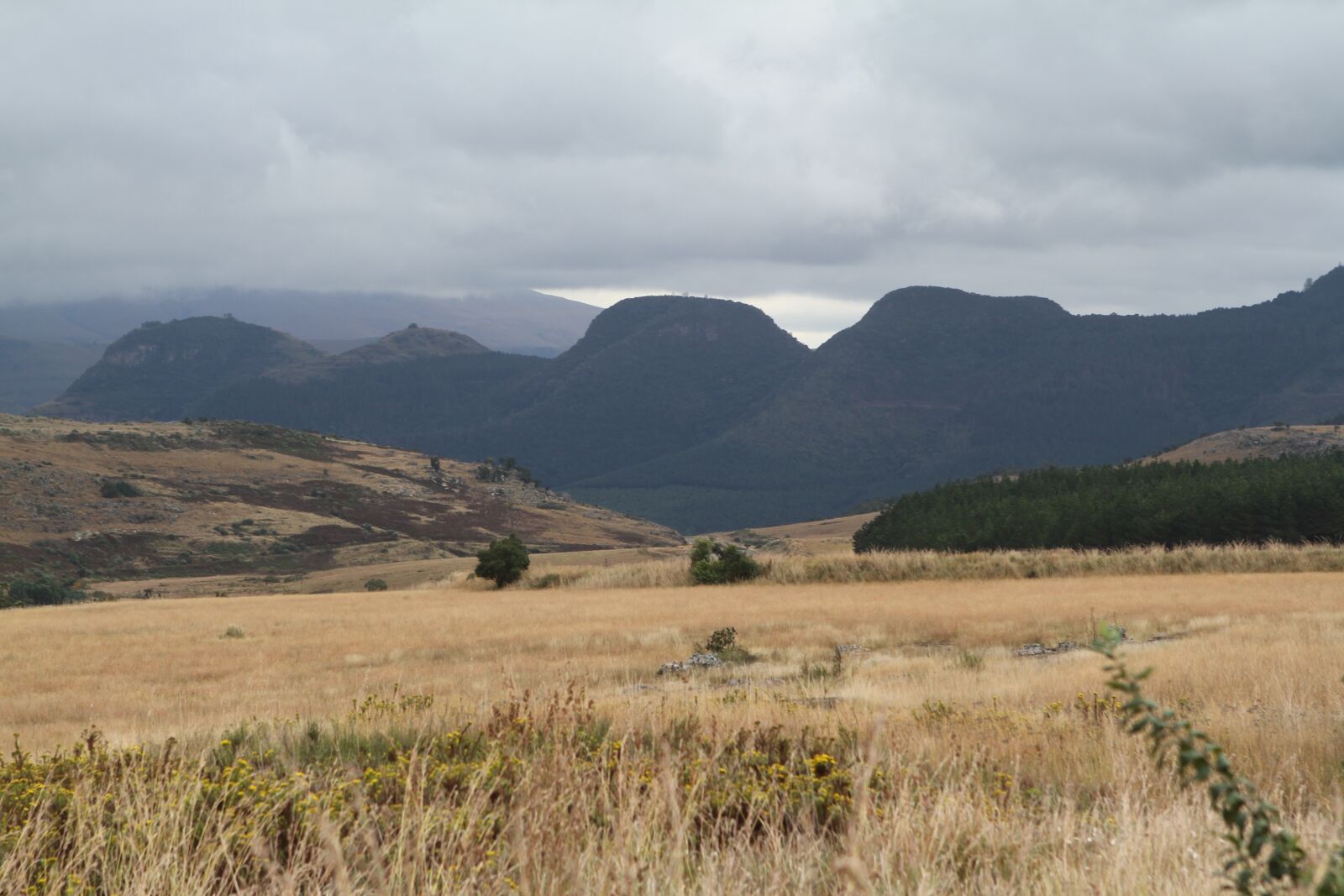 Canon EOS 7D sample photo. Landscape, mountains, hiking photography