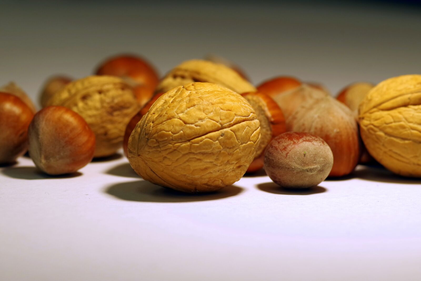 Pentax K-S2 sample photo. Walnut, italian, cane photography
