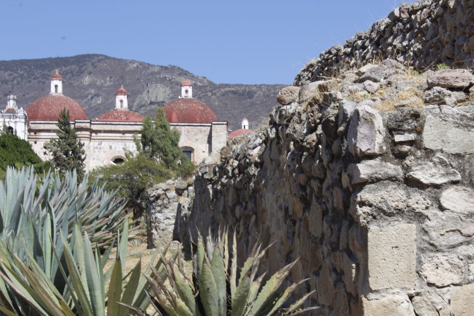 Canon EOS 1300D (EOS Rebel T6 / EOS Kiss X80) sample photo. Grecas, mitla, oaxaca photography