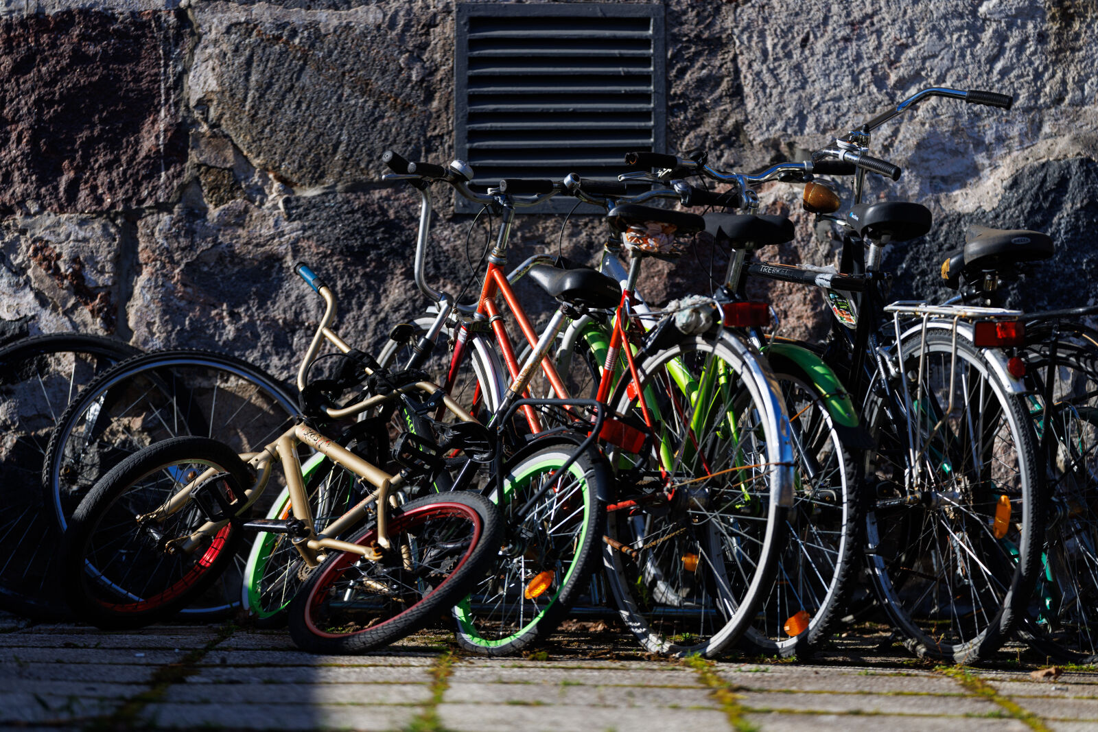 Canon RF 135mm F1.8 L IS USM sample photo. Bicycle parking photography