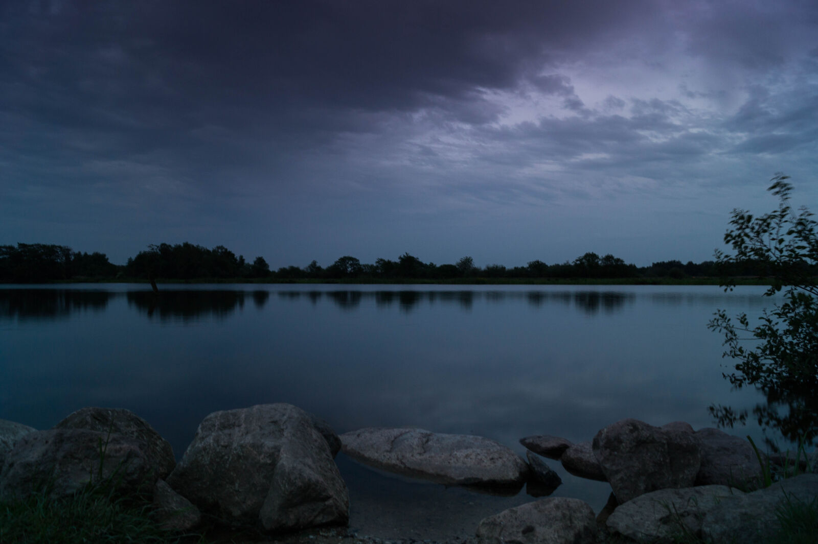 Sony DT 18-55mm F3.5-5.6 SAM II sample photo. Sea, dawn, nature, cloudy photography