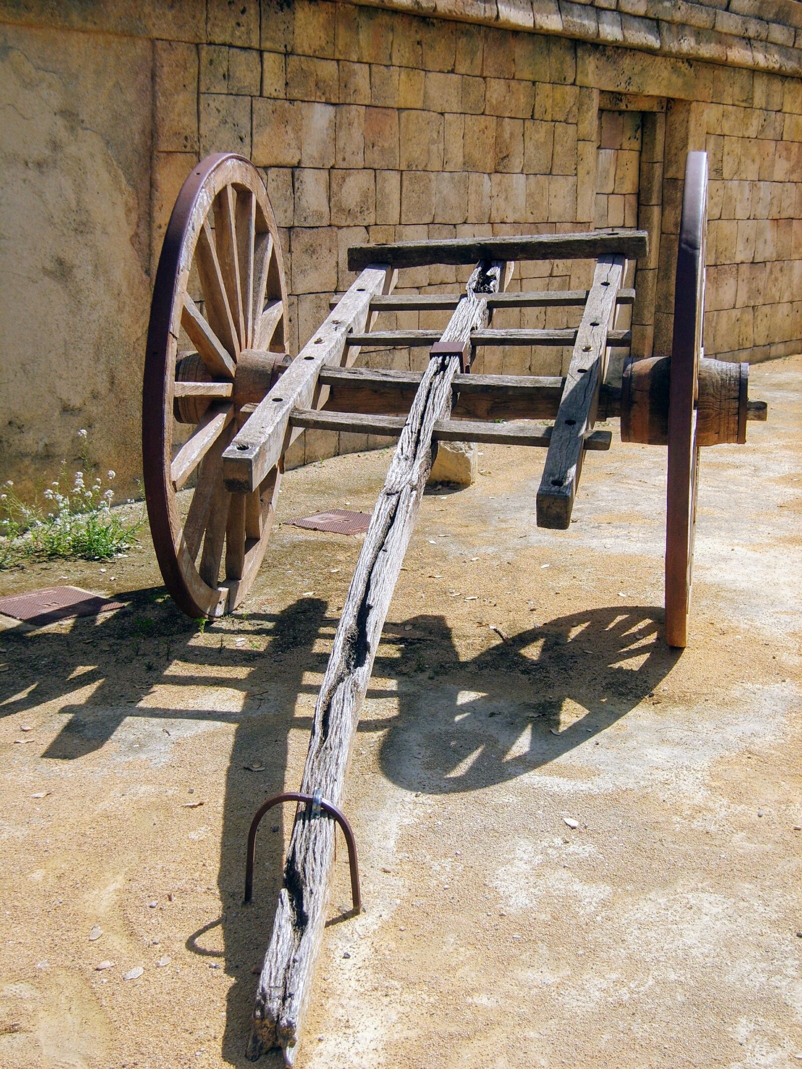 Samsung Digimax S830 / Kenox S830 sample photo. Cart, old, western photography
