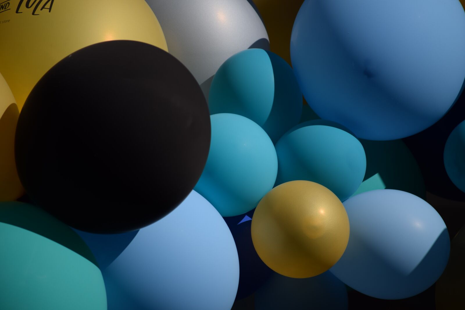 Nikon D5300 sample photo. Balloons, background, colorful photography