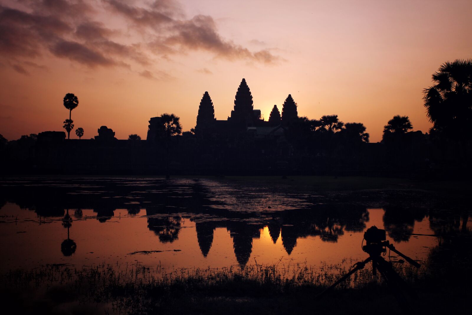 Canon EOS 5D Mark II sample photo. Cambodia, angkor wat, temple photography