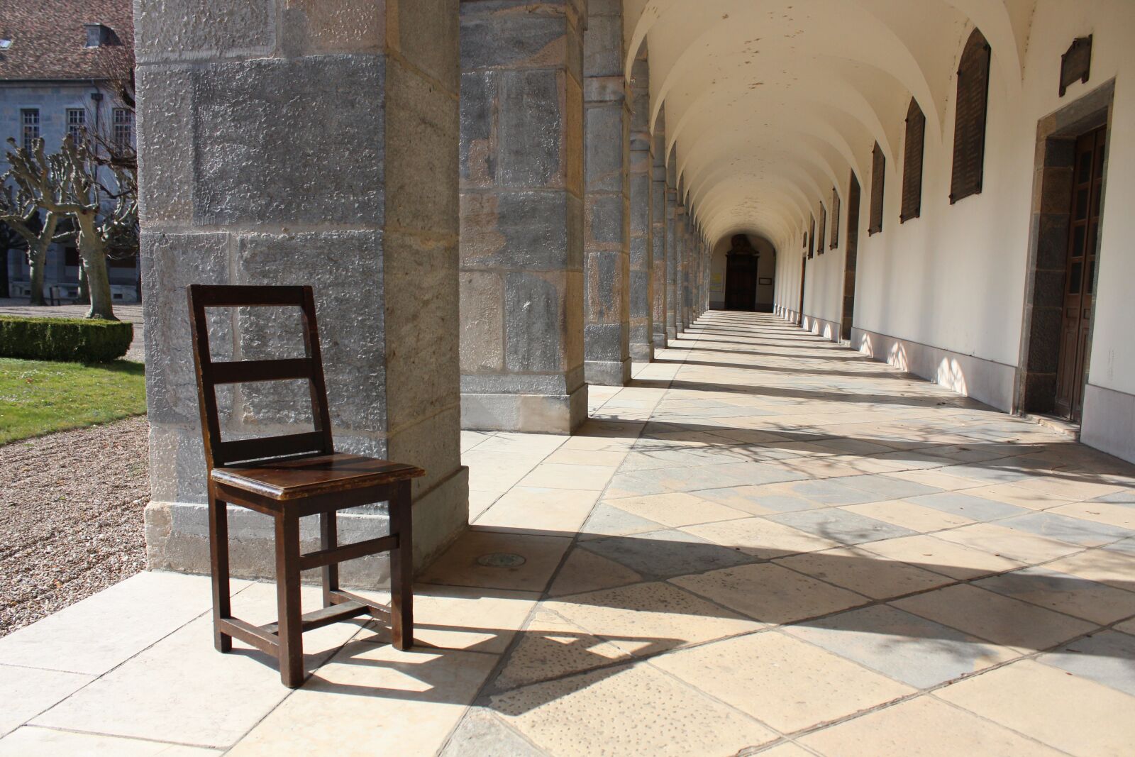 Canon EOS 700D (EOS Rebel T5i / EOS Kiss X7i) sample photo. Chair, outdoor, photo photography
