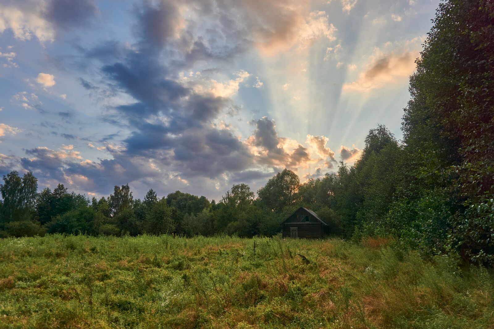 Sony E PZ 16-50 mm F3.5-5.6 OSS (SELP1650) sample photo. Landscape, countryside, sunrise photography