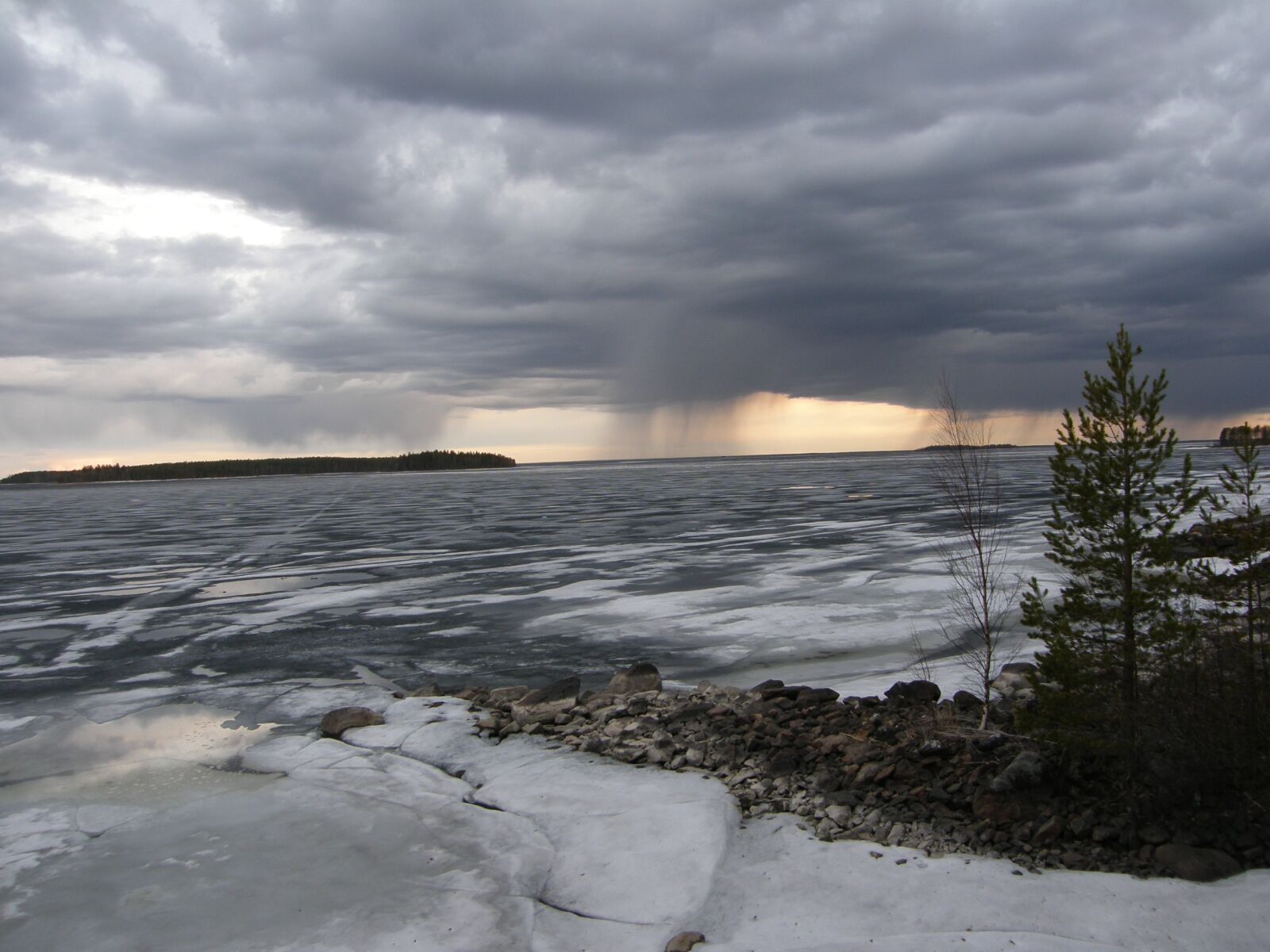 Olympus SP550UZ sample photo. Ice, thunderstorm, landscape photography