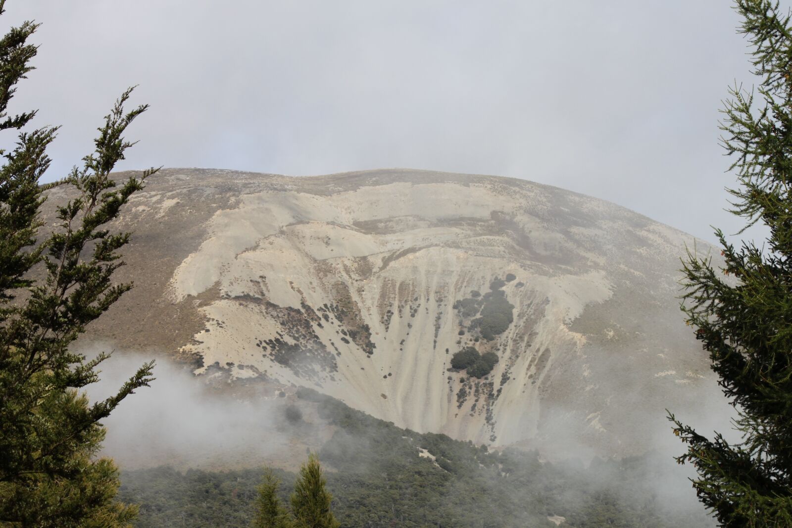 Canon EOS 500D (EOS Rebel T1i / EOS Kiss X3) sample photo. Mountain, landscape, nature photography