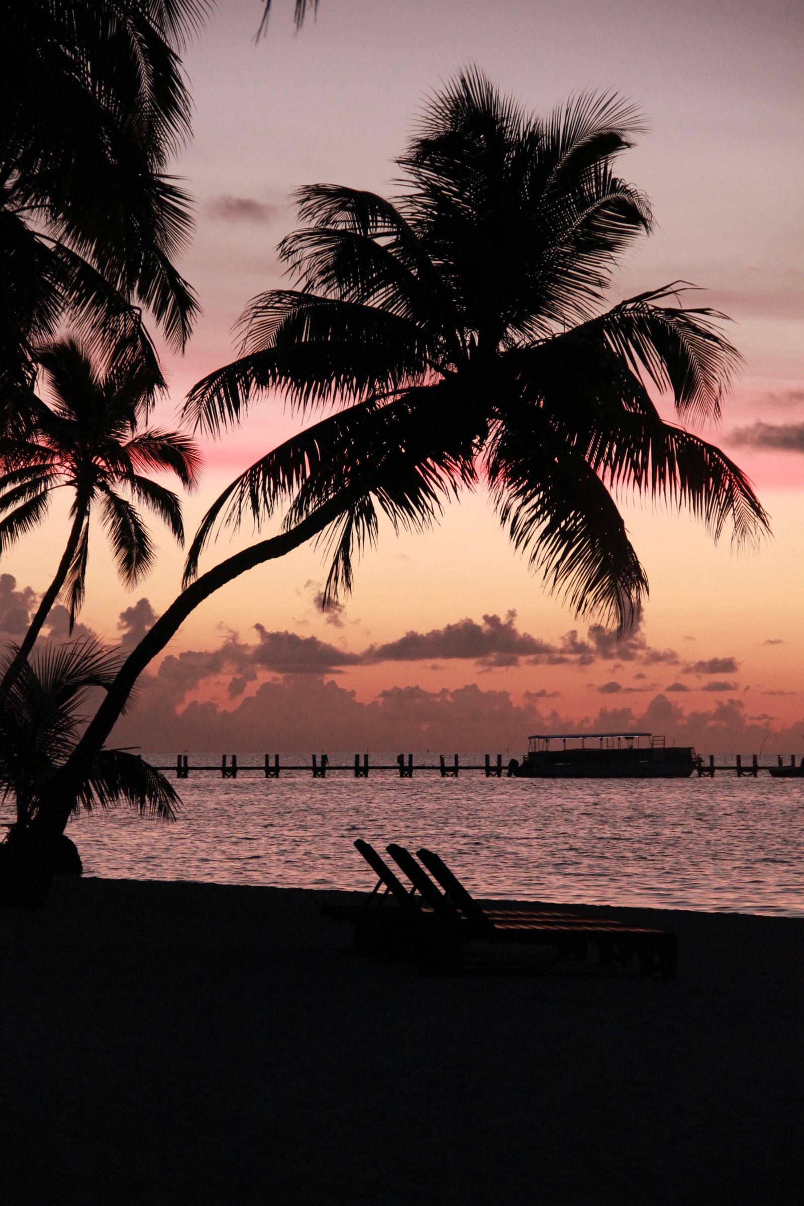 Canon EOS 550D (EOS Rebel T2i / EOS Kiss X4) sample photo. Sunrise, morgenrot, florida keys photography