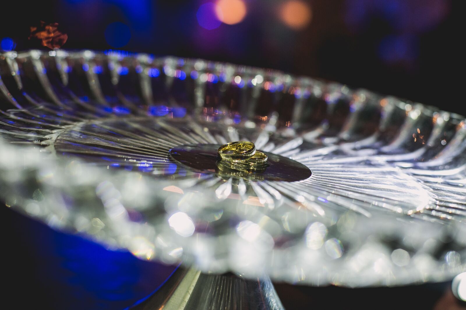 Canon EF 50mm F1.4 USM sample photo. Alliances, marriage, lighting photography