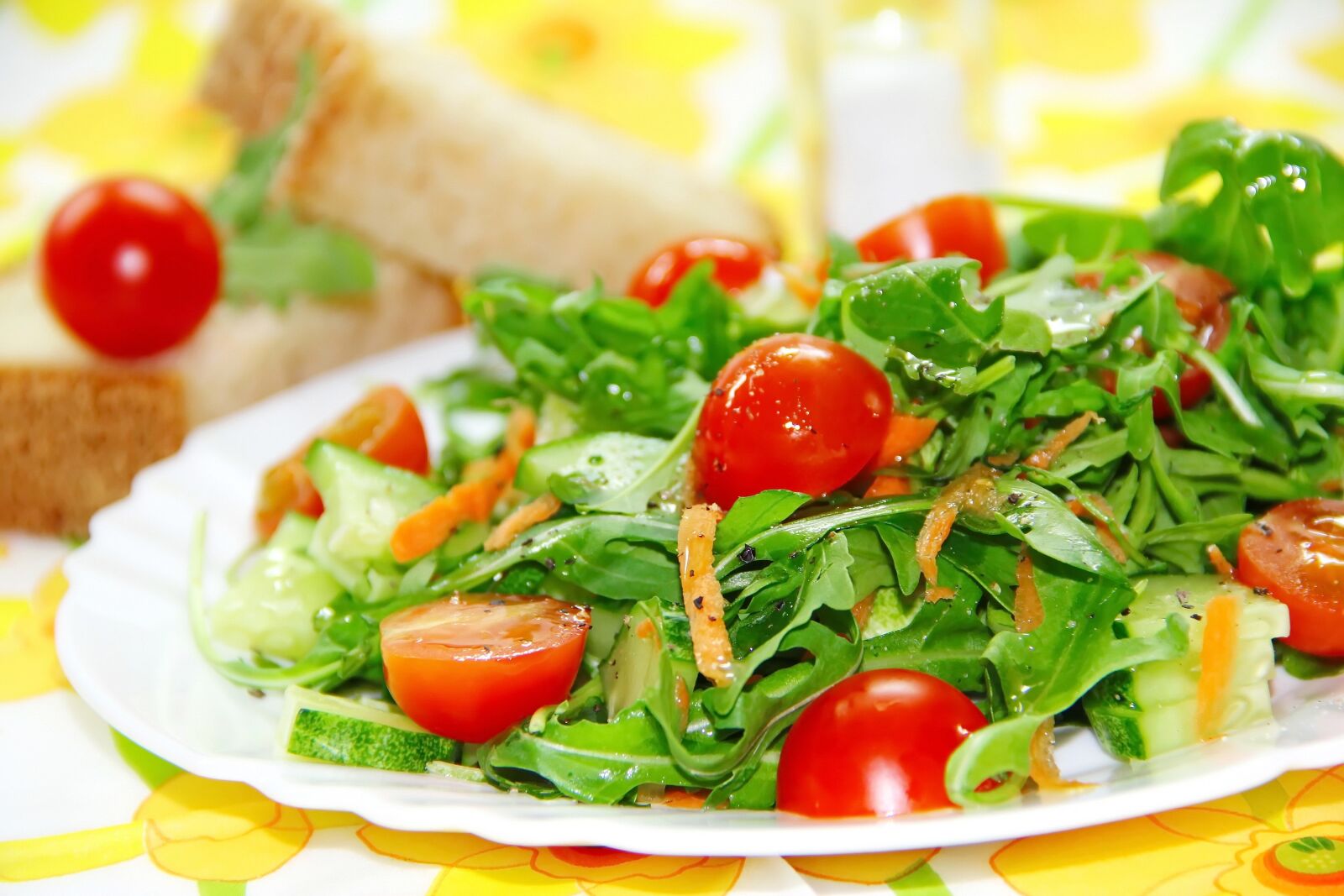 Canon EOS 60D sample photo. Salad, meal, tomato photography