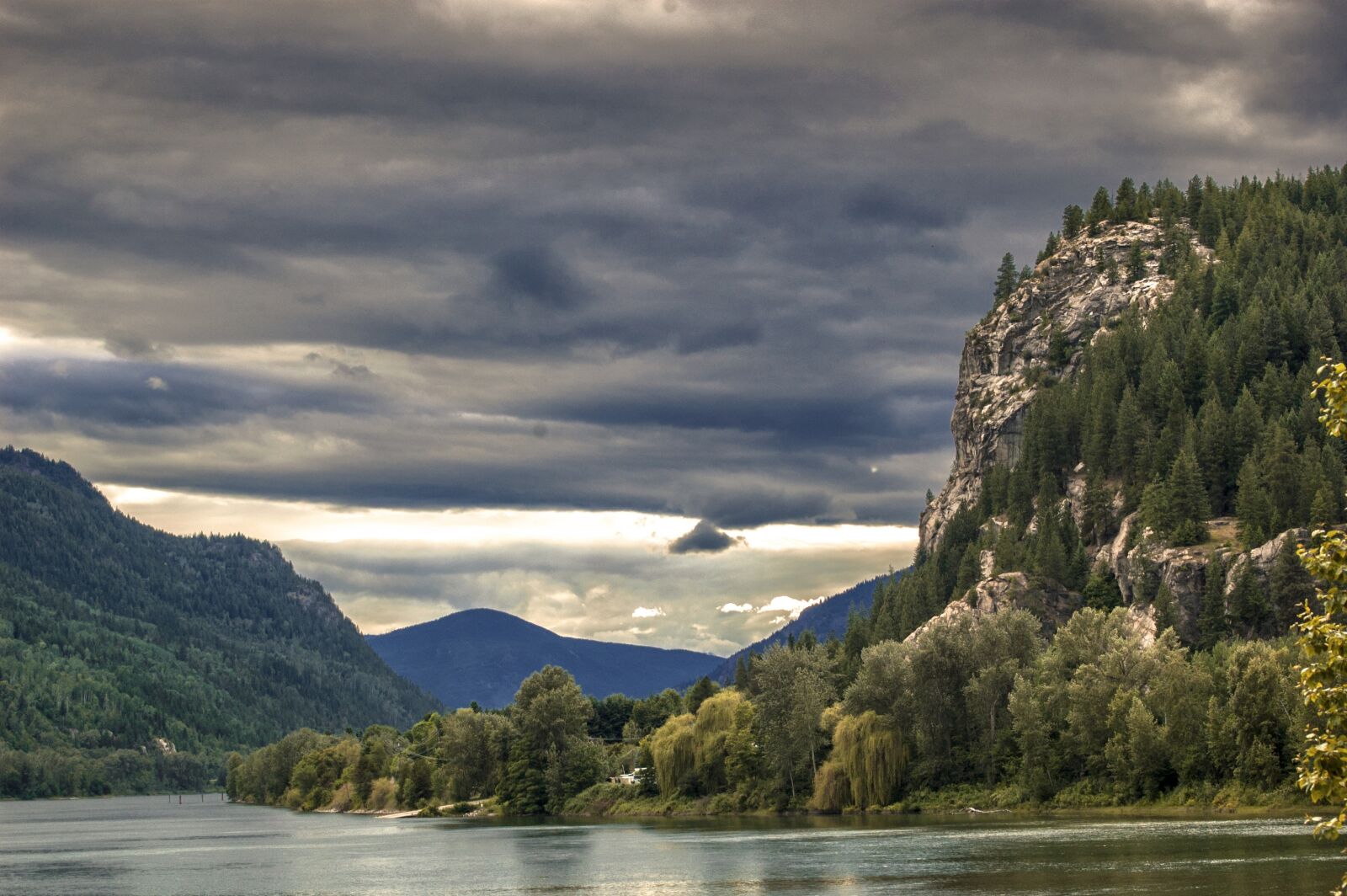 Nikon D50 sample photo. Nakusp, bc, british photography