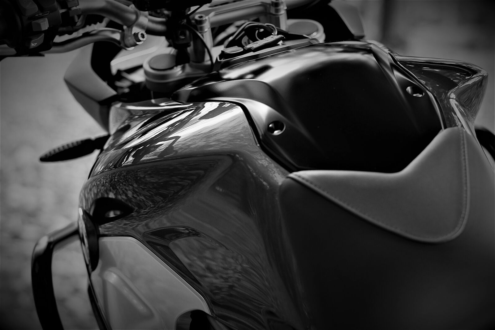 Nikon 1 J5 sample photo. Engine, bmw, f700gs photography