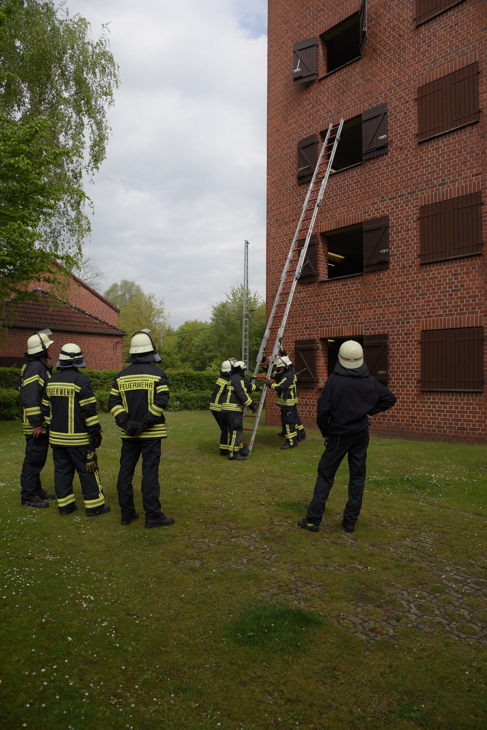 Nikon D750 sample photo. Fire, head, emergency photography