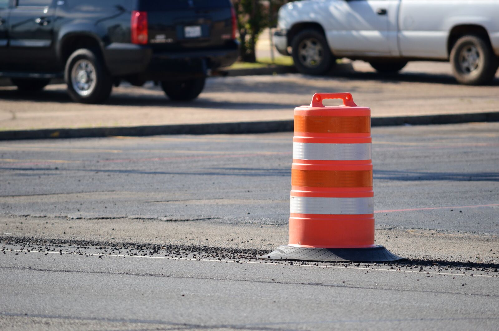 Nikon D3200 sample photo. Traffic, barrel, orange photography