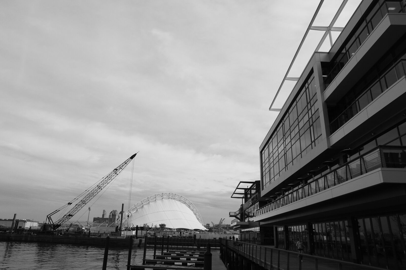 Canon EF 24-70mm F2.8L USM sample photo. Buildings, architecture, crane photography