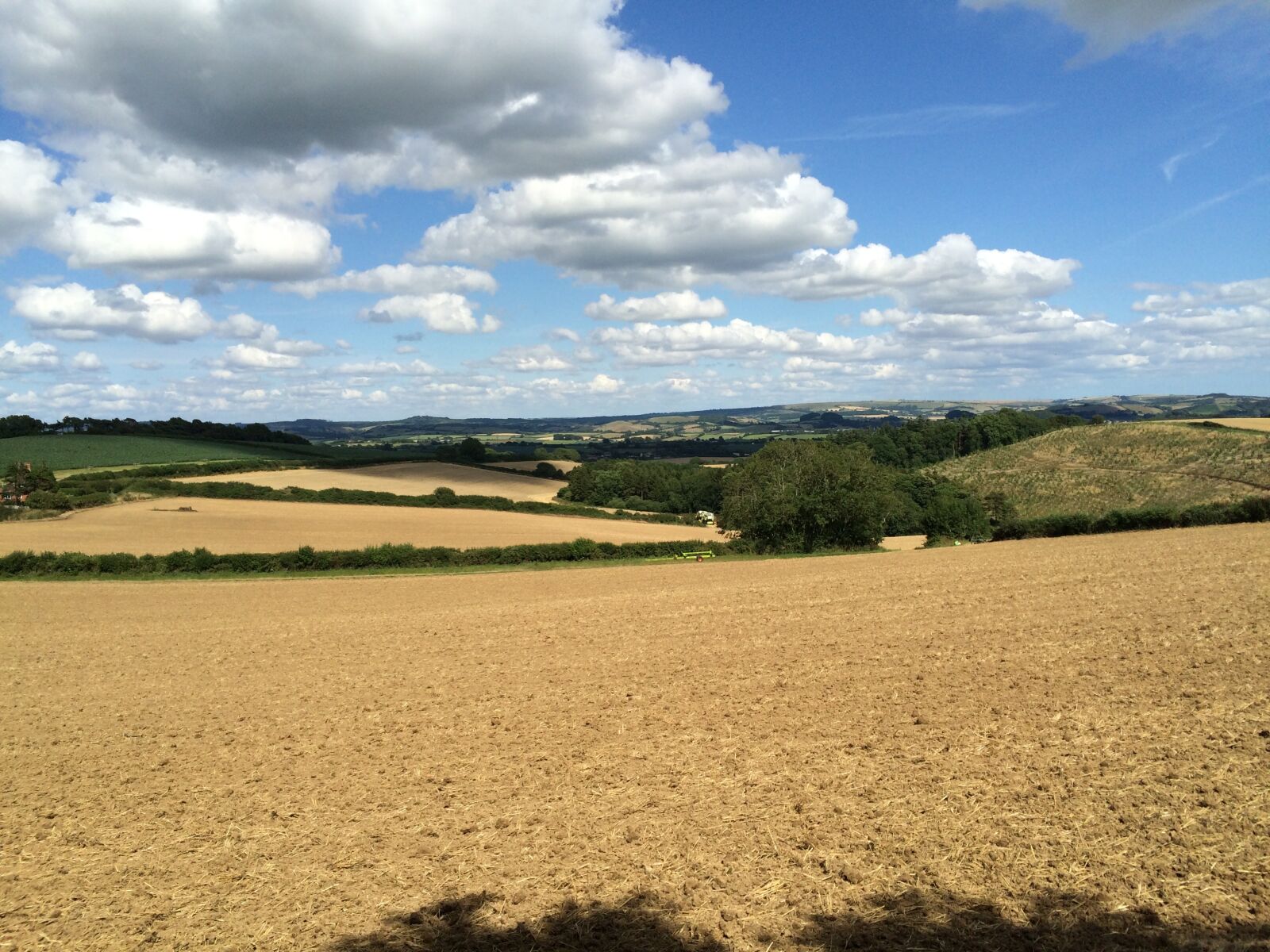 iPhone 5s back camera 4.15mm f/2.2 sample photo. English countryside, fields, summer photography