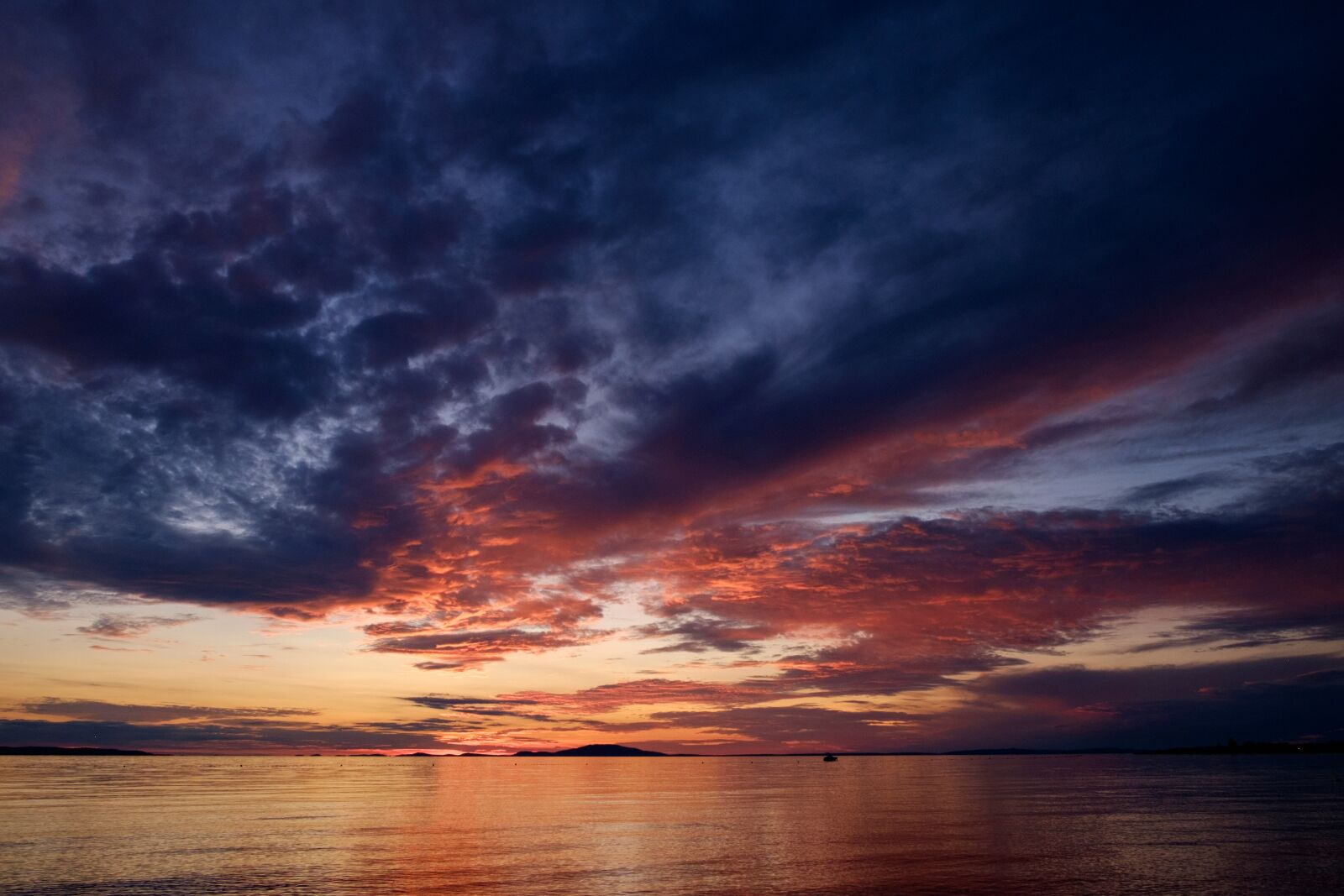 Fujifilm X-T1 sample photo. Sunset, sea, seascape photography