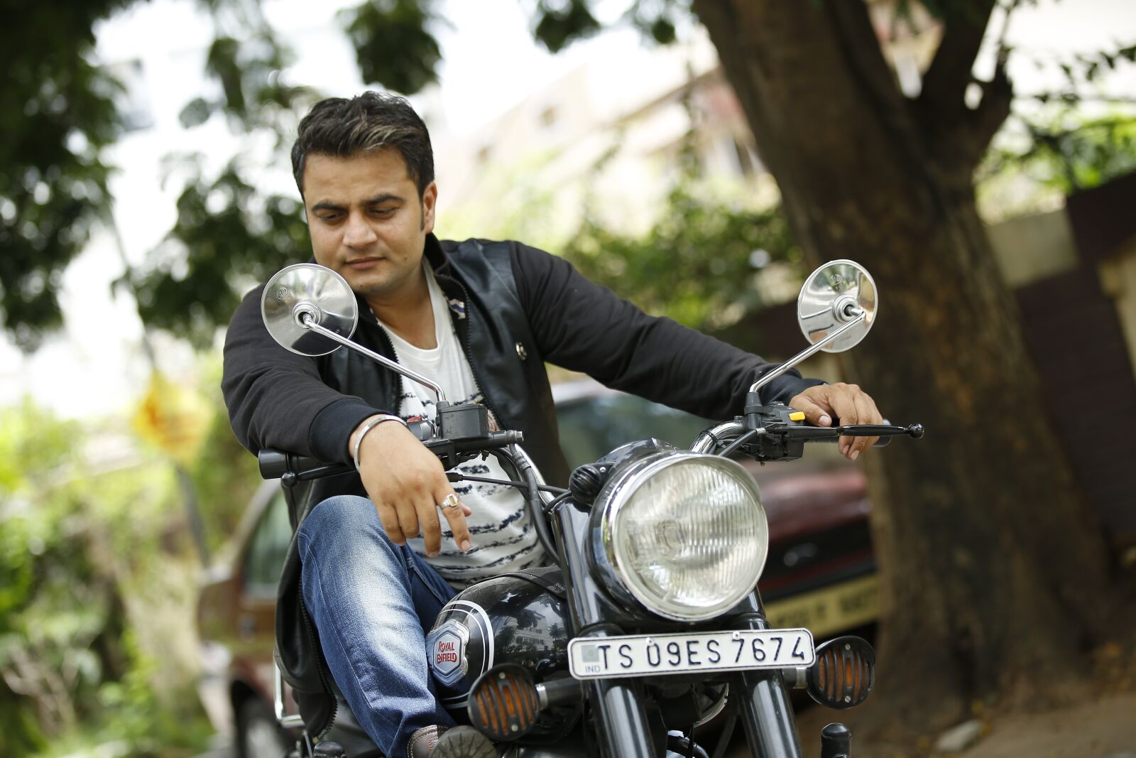 Canon EOS 5D Mark III sample photo. Enfield, bullet, leather jackets photography