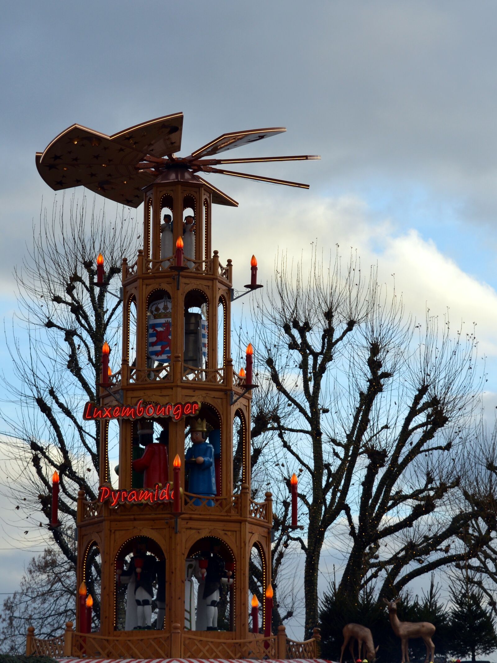 Nikon D3200 sample photo. Pyramid, christmas, christmas pyramid photography
