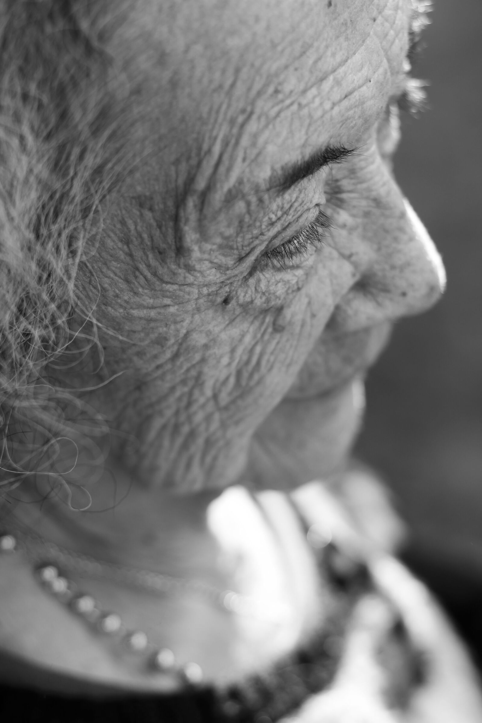 Canon EF 50mm F1.8 STM sample photo. Older adult, grandparents, older photography