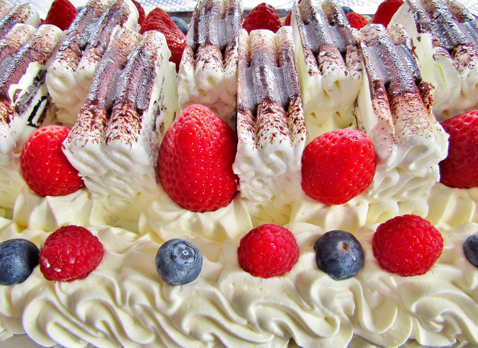 Canon POWERSHOT SX432 IS sample photo. Ice, vanilla, vienetta photography