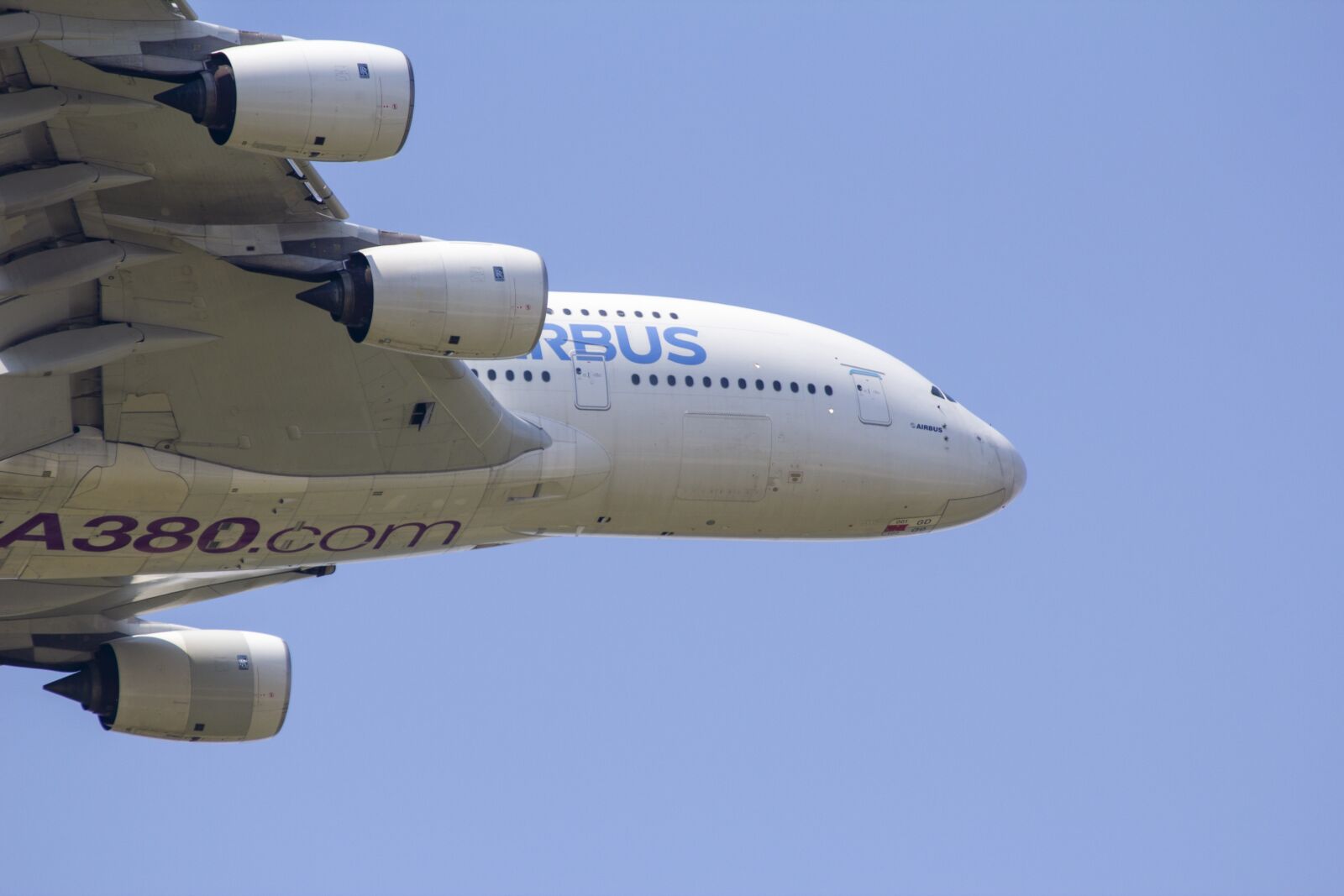 Canon EOS 600D (Rebel EOS T3i / EOS Kiss X5) sample photo. The airbus a380, airbus photography