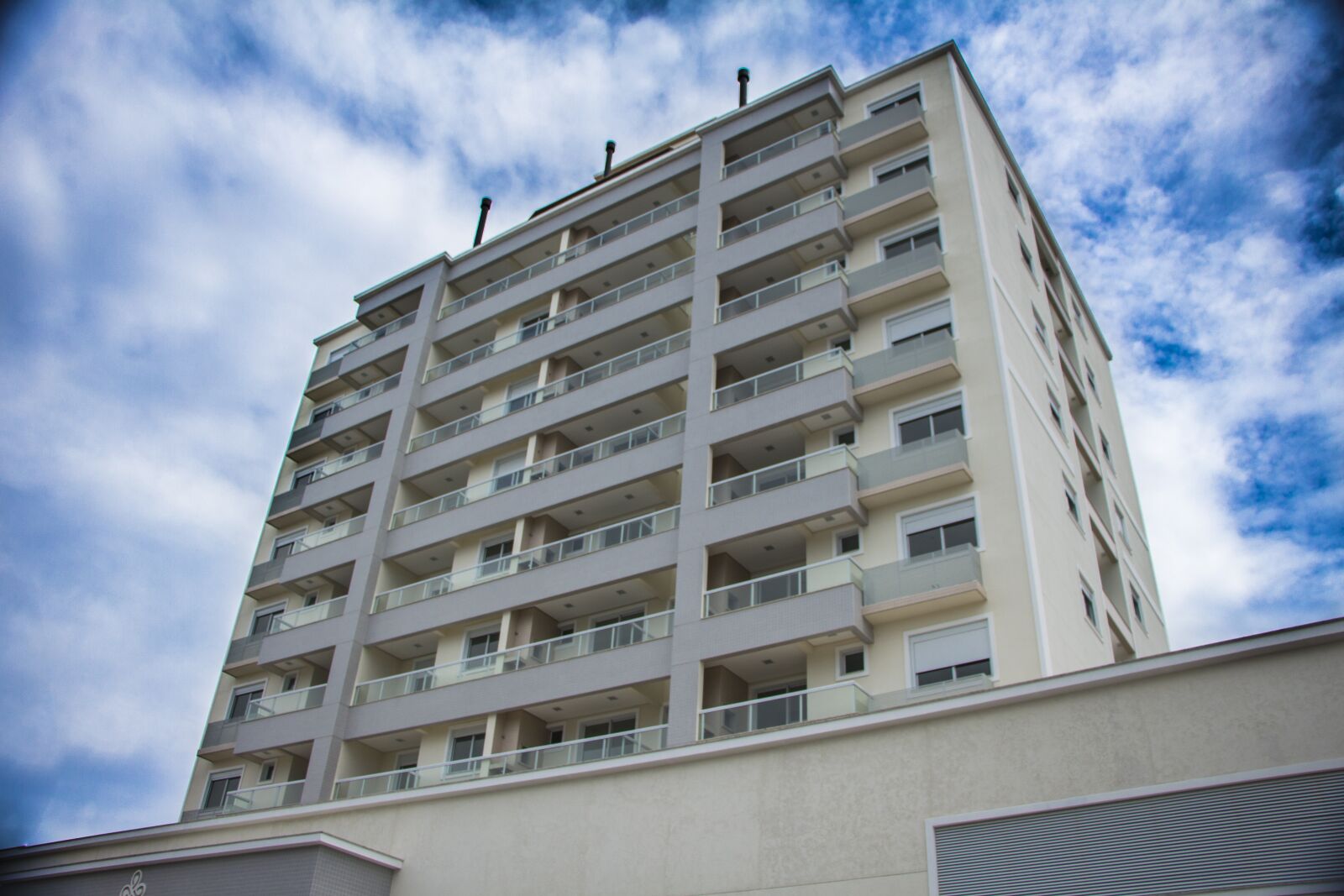 Canon EOS 700D (EOS Rebel T5i / EOS Kiss X7i) sample photo. Building, cityscape, city photography
