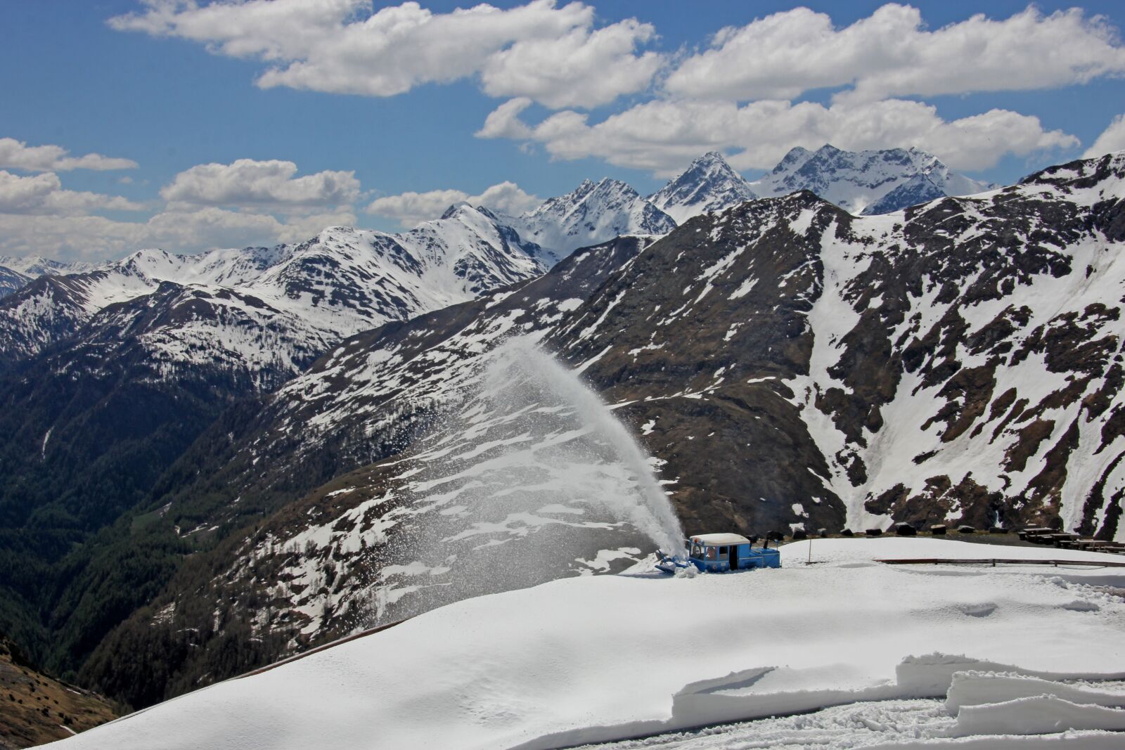 Canon EOS 60D sample photo. Snow thrower, snow, mountains photography
