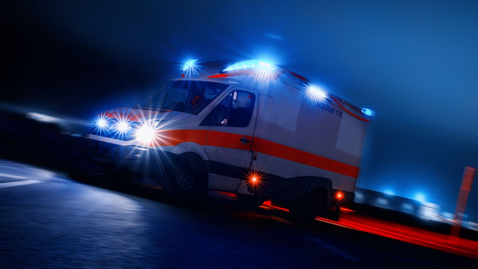 Nikon D7100 sample photo. Ambulance, rescue, emergency photography