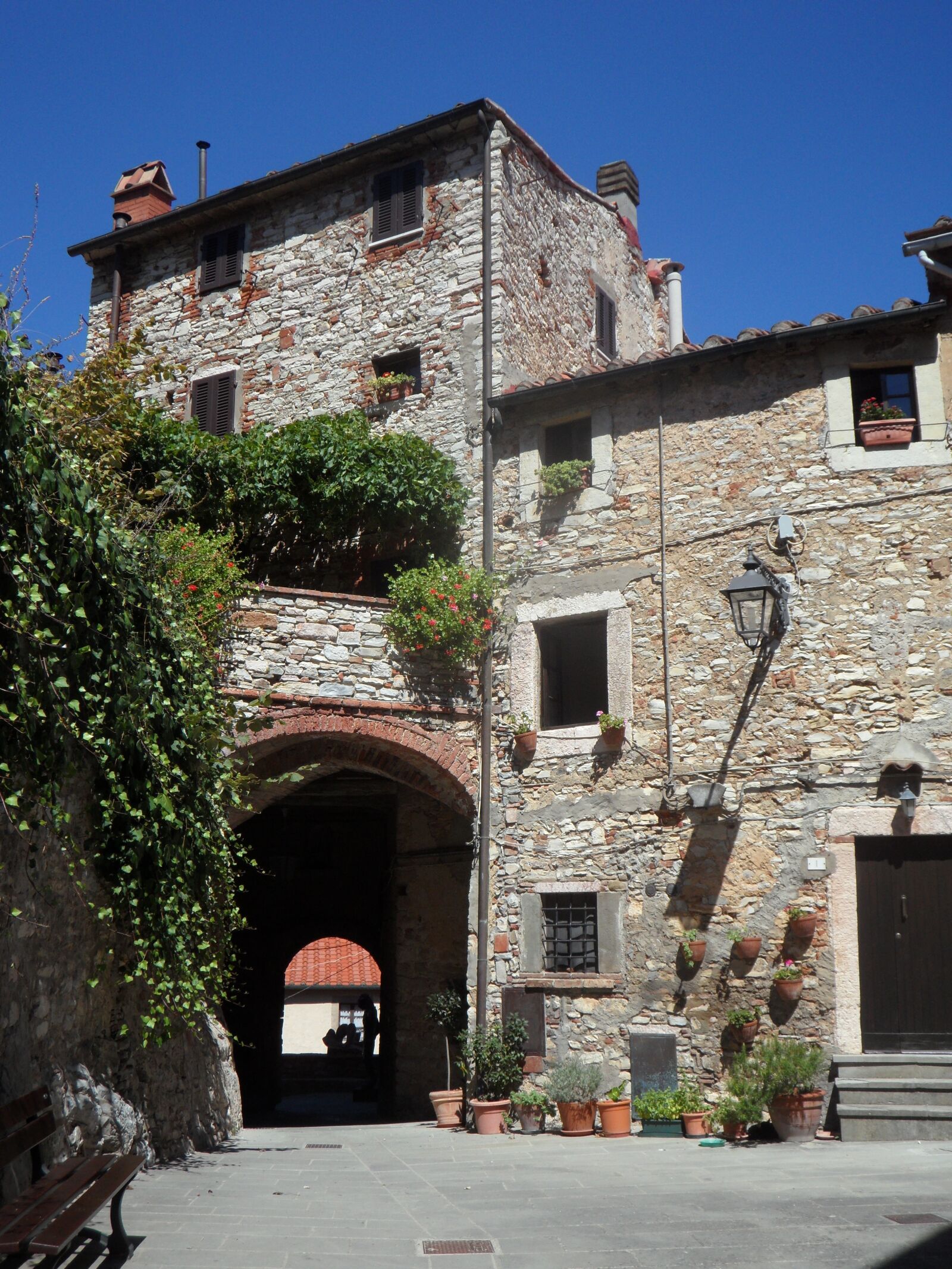 Samsung VLUU WB210, SAMSUNG WB210 sample photo. Mediterranean, tuscany, bergdorf photography