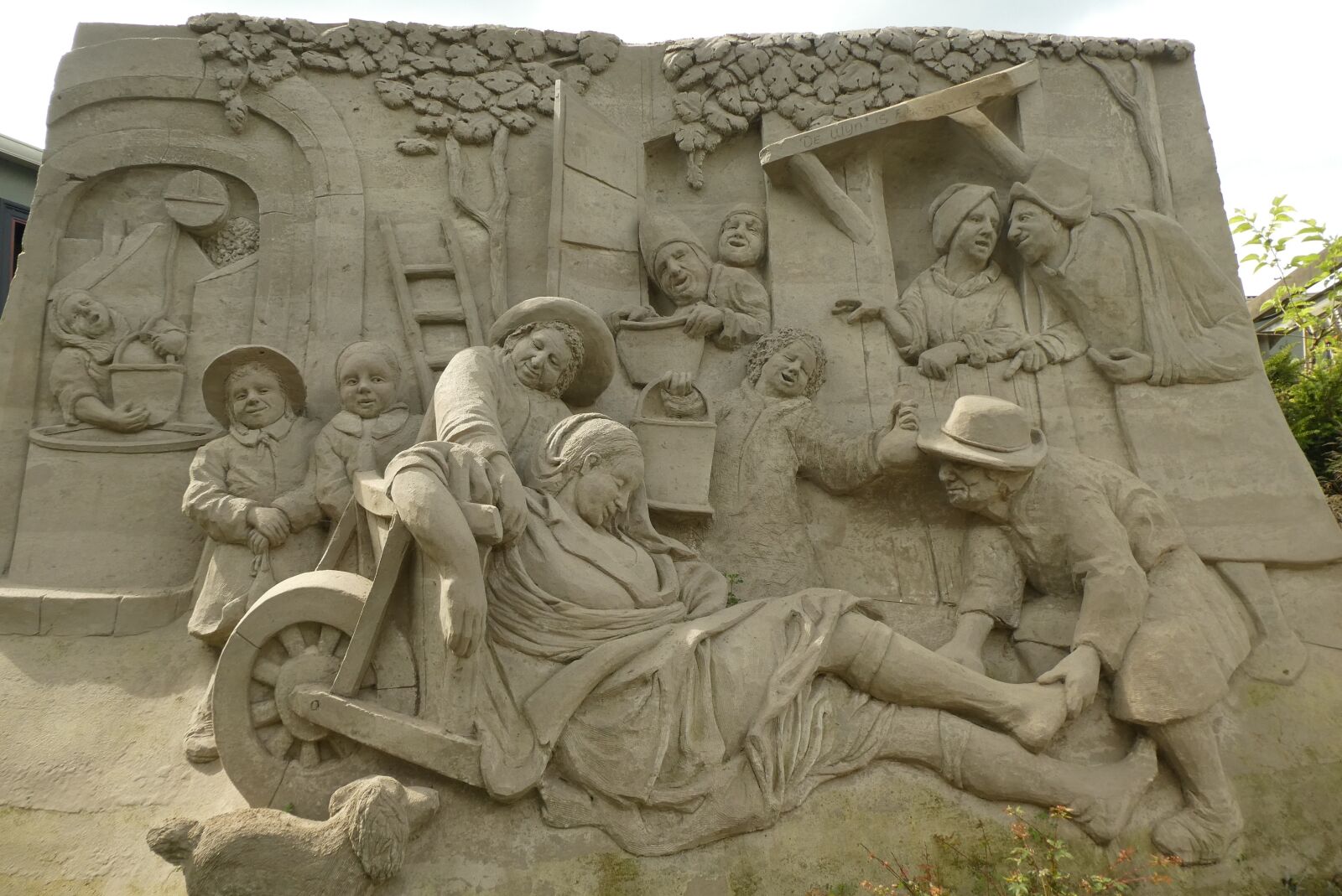 Panasonic Lumix DC-ZS70 (Lumix DC-TZ90) sample photo. Sand sculptures, art, sculpture photography