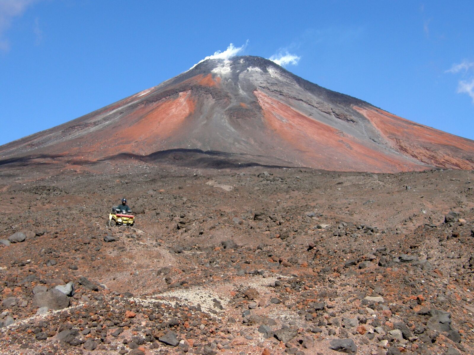 Olympus SP550UZ sample photo. Volcano, sands, toxins photography