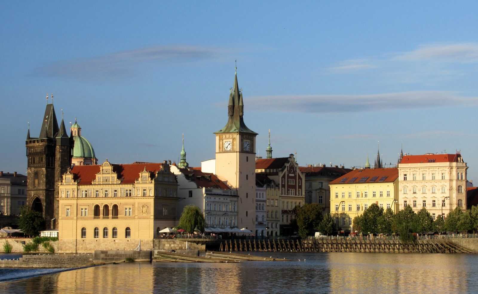 Canon PowerShot SX620 HS sample photo. Prague, vltava, towers photography